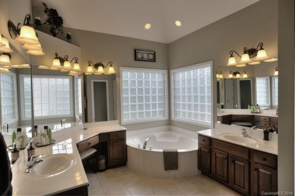 Macaulay - Residential