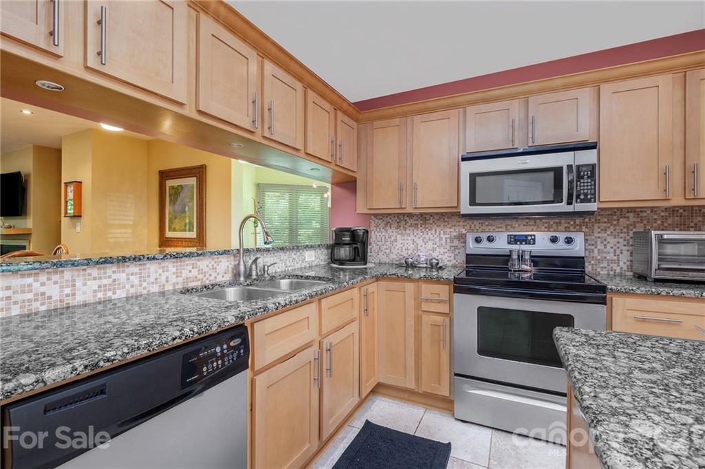 Queens Harbor - Residential