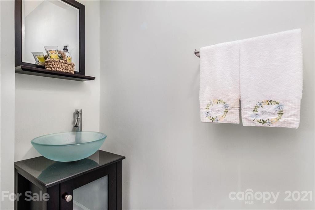 Queens Harbor - Residential