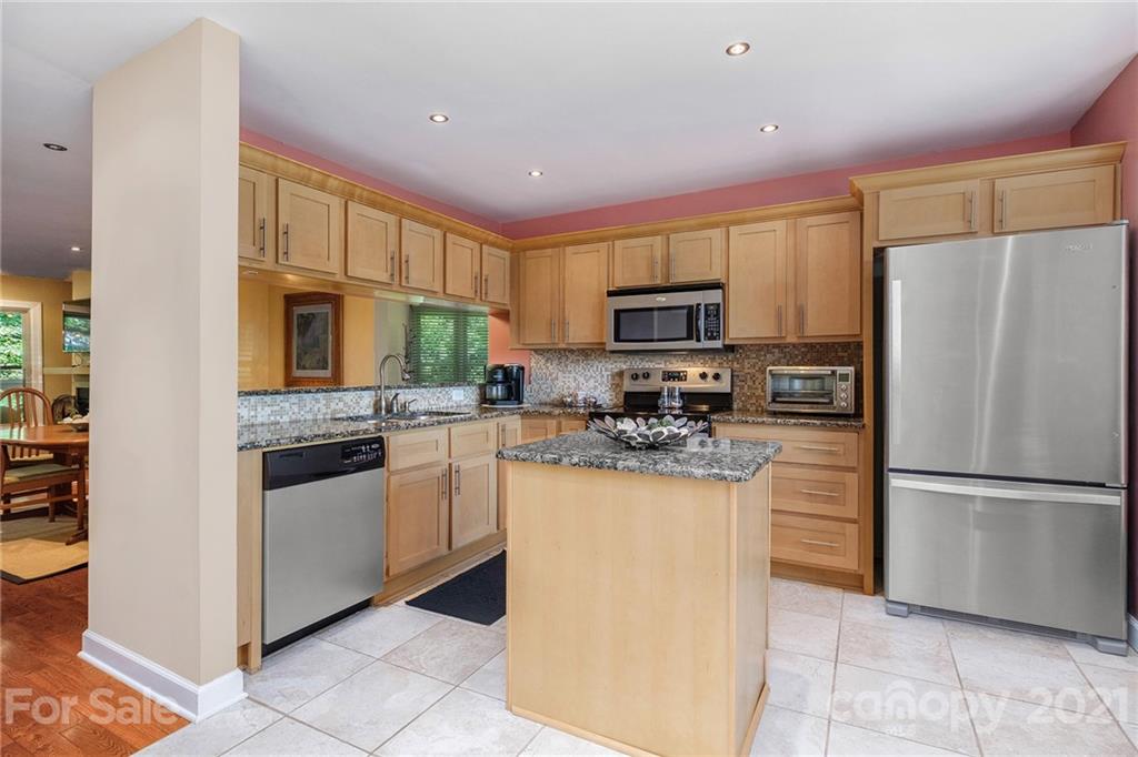 Queens Harbor - Residential