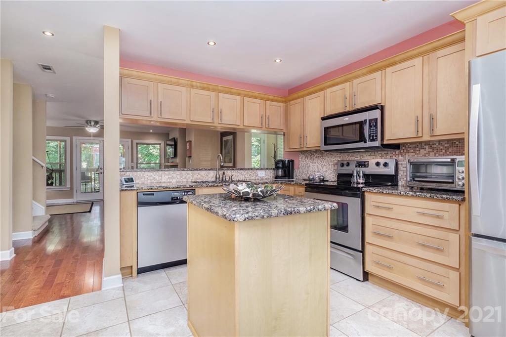 Queens Harbor - Residential