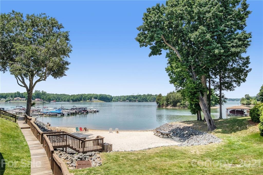 Queens Harbor - Residential