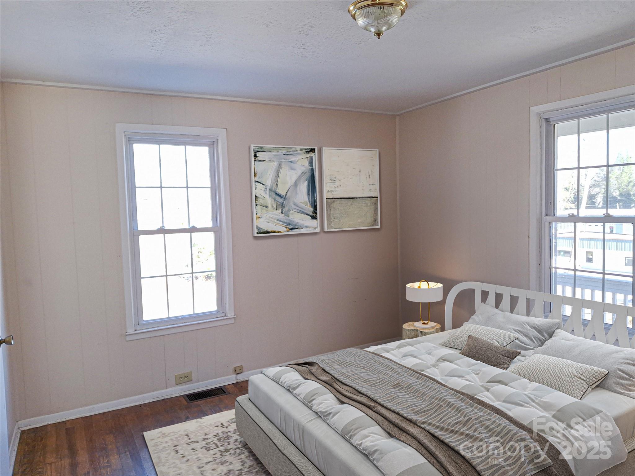 Asheville, North Carolina 28806, United States, 2 Bedrooms Bedrooms, ,1 BathroomBathrooms,Residential,Under Contract,49758