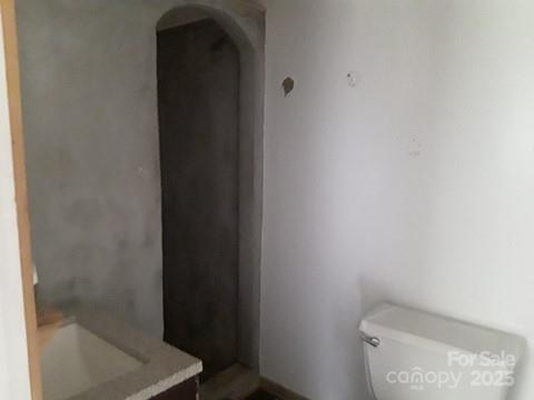 Asheville, North Carolina 28806, United States, 2 Bedrooms Bedrooms, ,1 BathroomBathrooms,Residential,Under Contract,49758