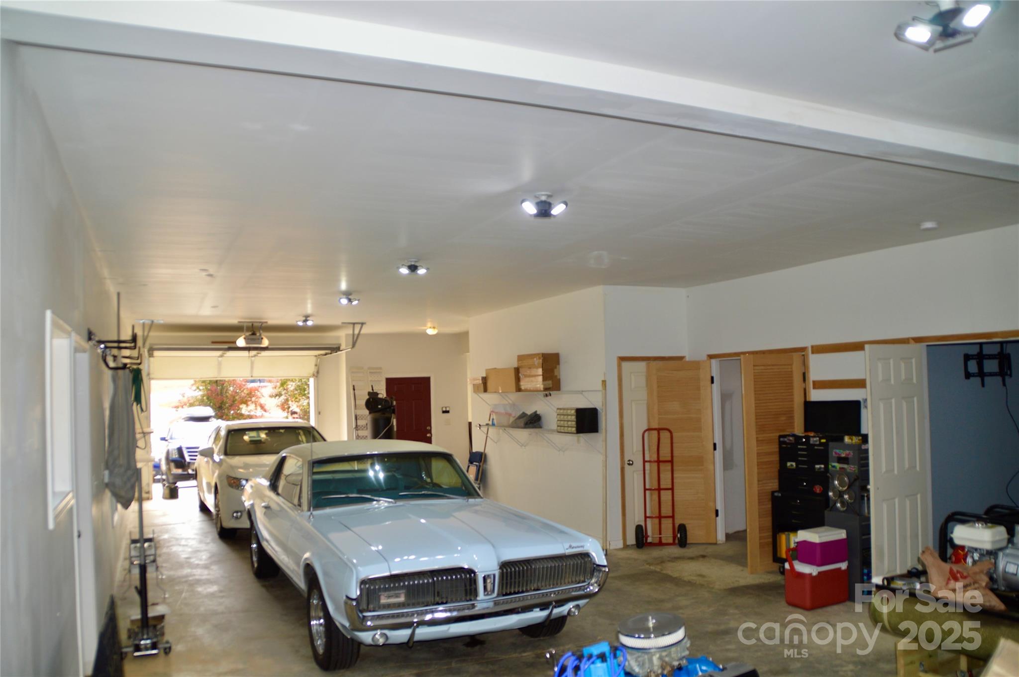 Oak Creek - Residential