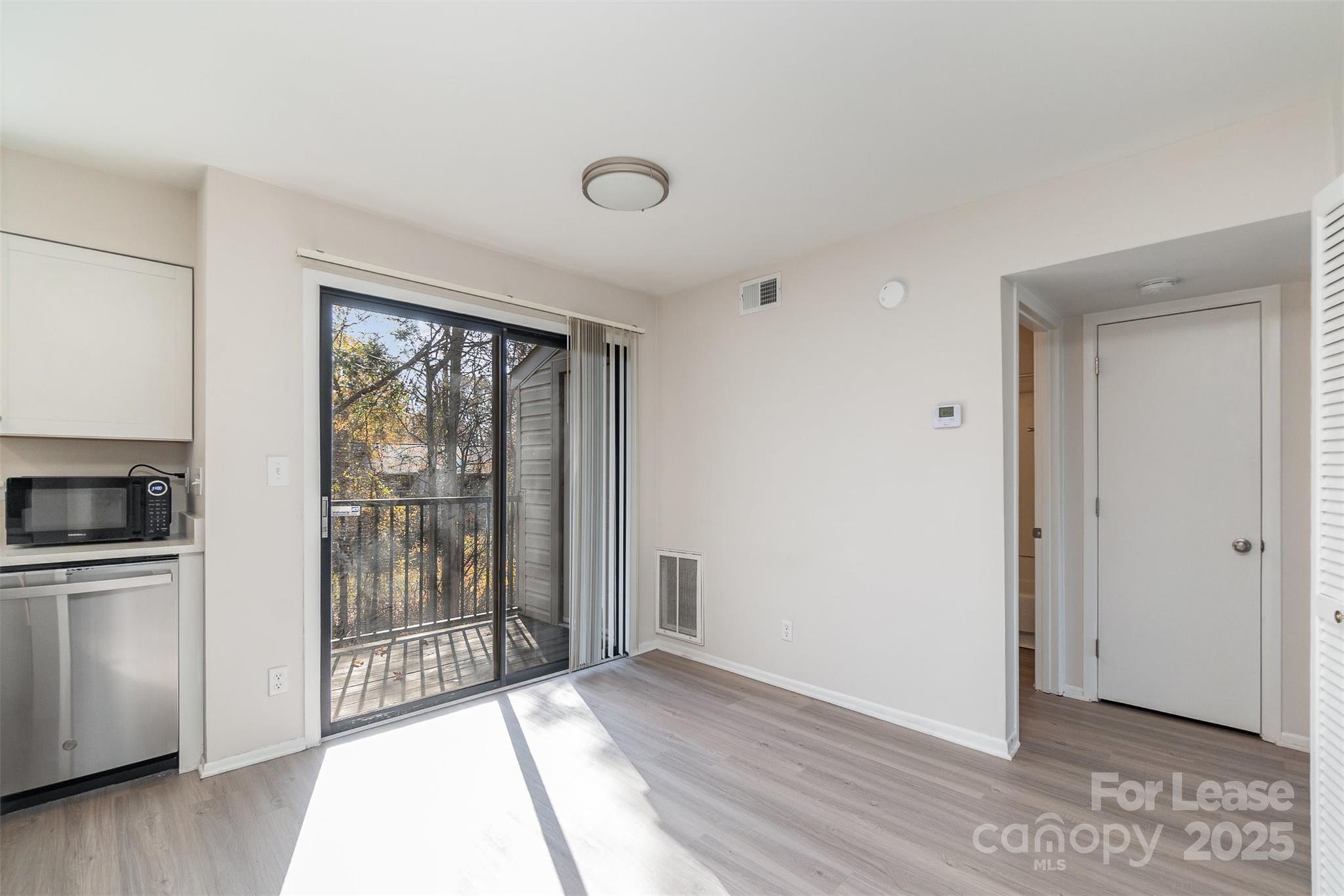 11039 Cedar View Road