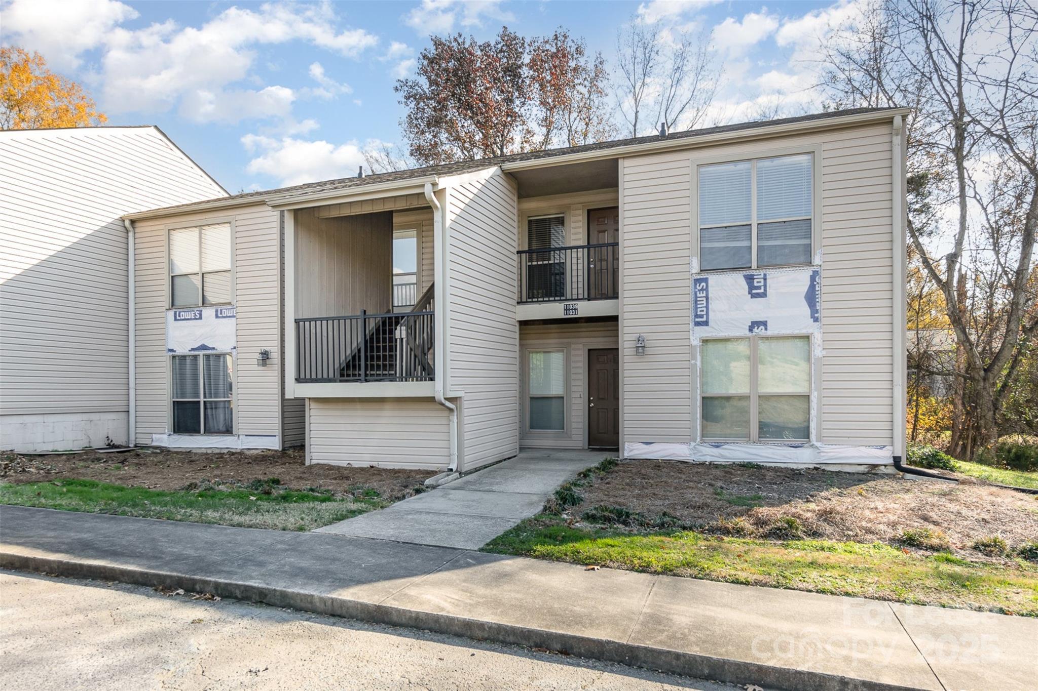 11039 Cedar View Road