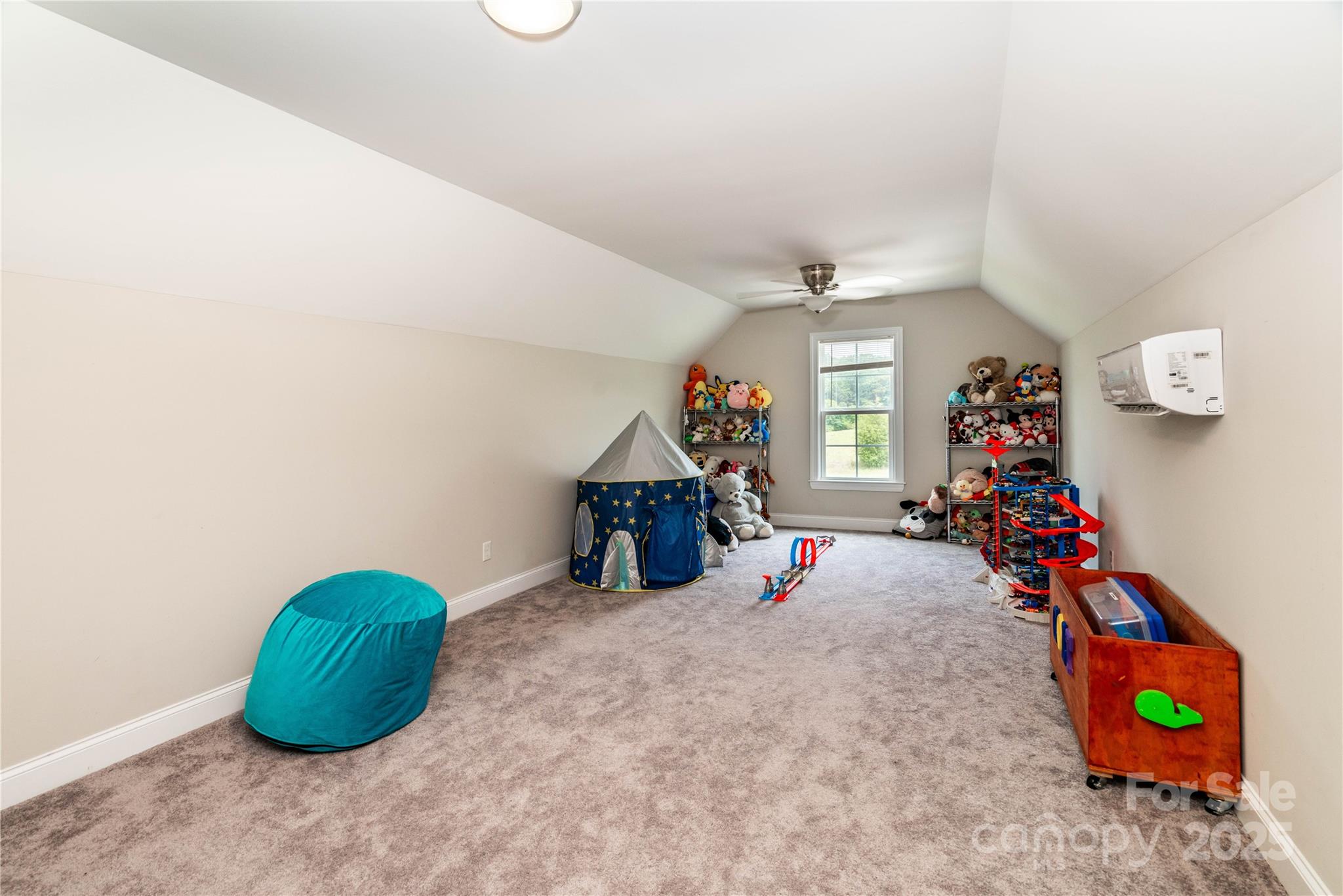 Dutchman Trails - Residential