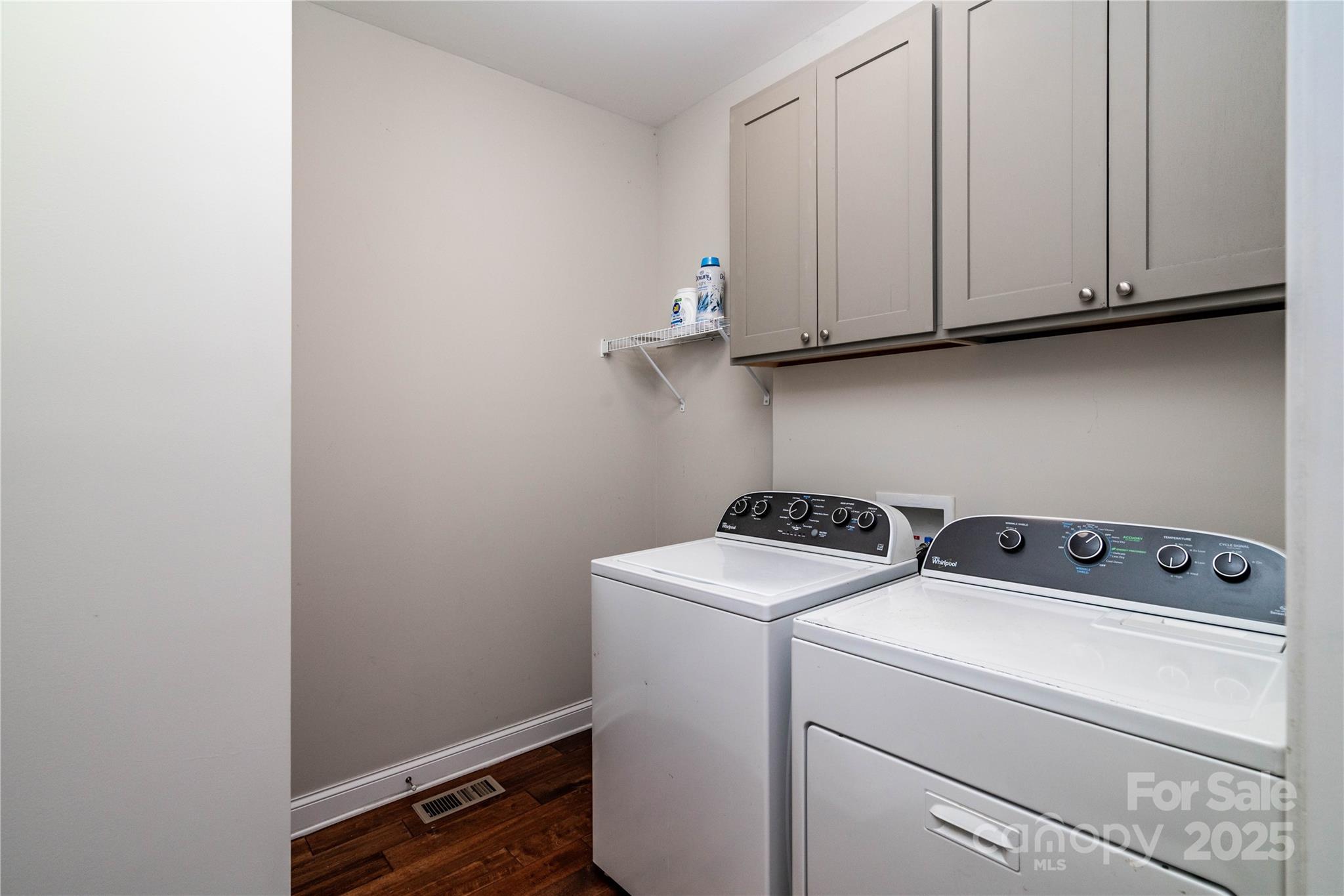 Dutchman Trails - Residential