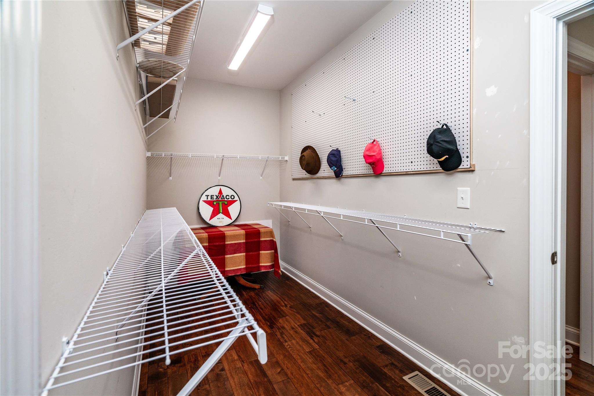 Dutchman Trails - Residential