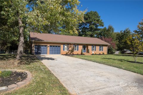1004 Sandy Court Gastonia NC 28056