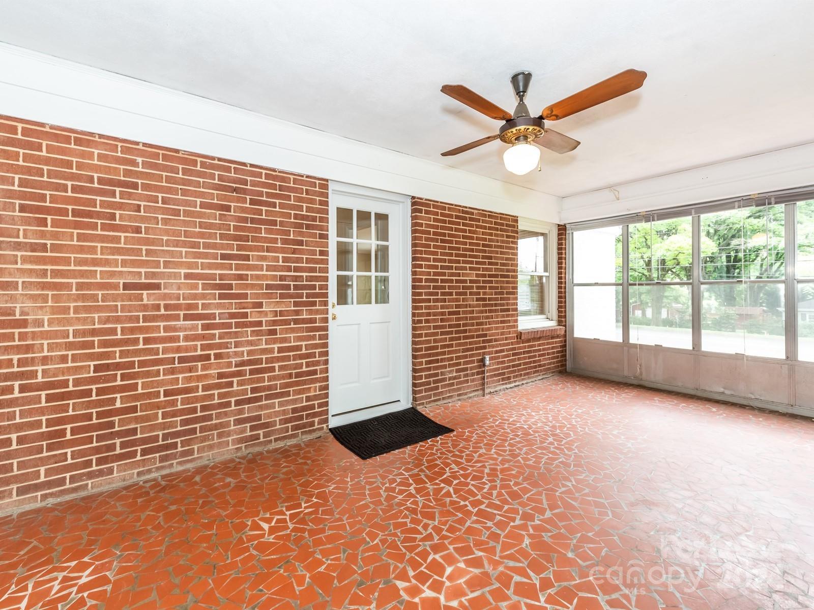 Cotswold - Residential Lease