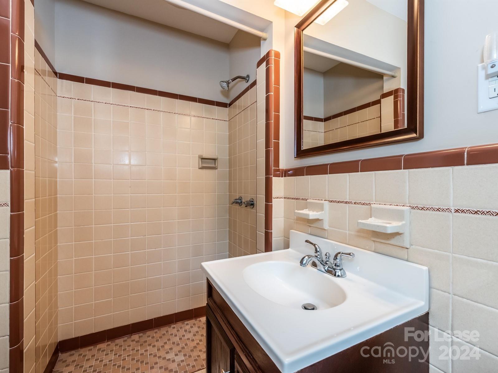 Cotswold - Residential Lease