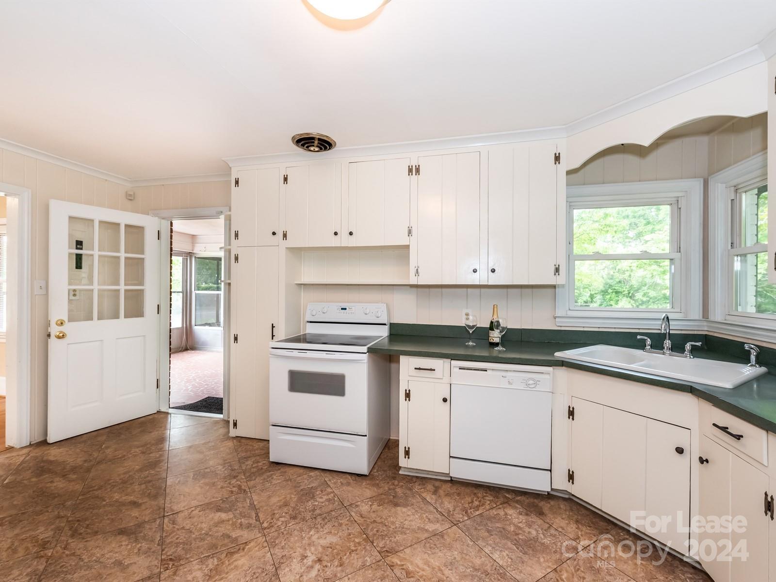 Cotswold - Residential Lease