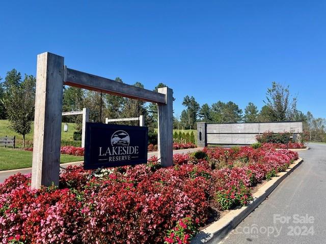 Lakeside Reserve - Land