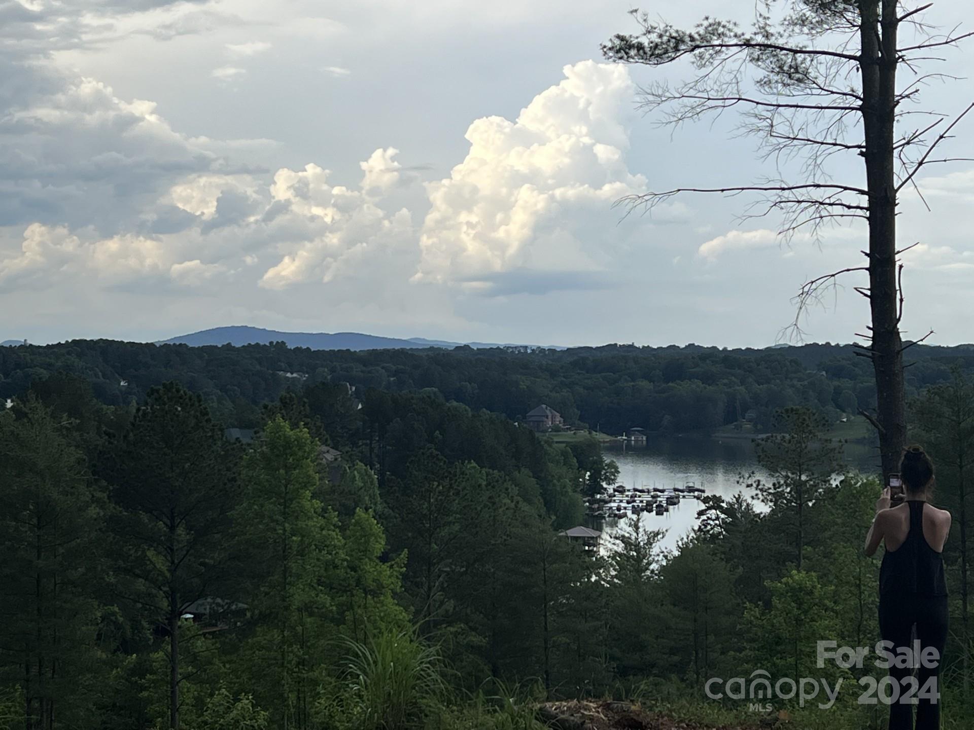 Lakeside Reserve - Land