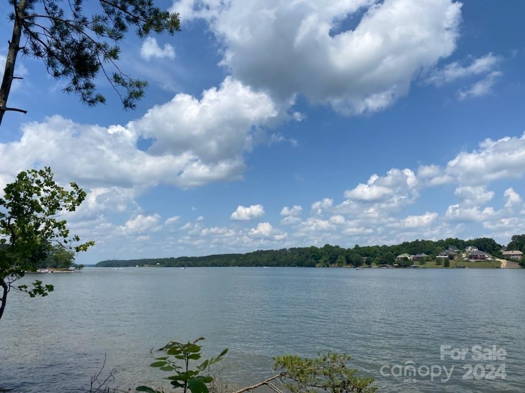 Lakeside Reserve - Land