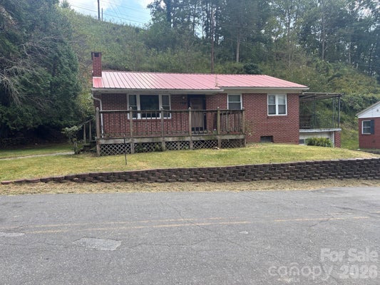 637 TOECANE RD, BAKERSVILLE, NC 28705 - Image f29ae1d9f4b05e76701599c0a8fb0bc7/3893736100