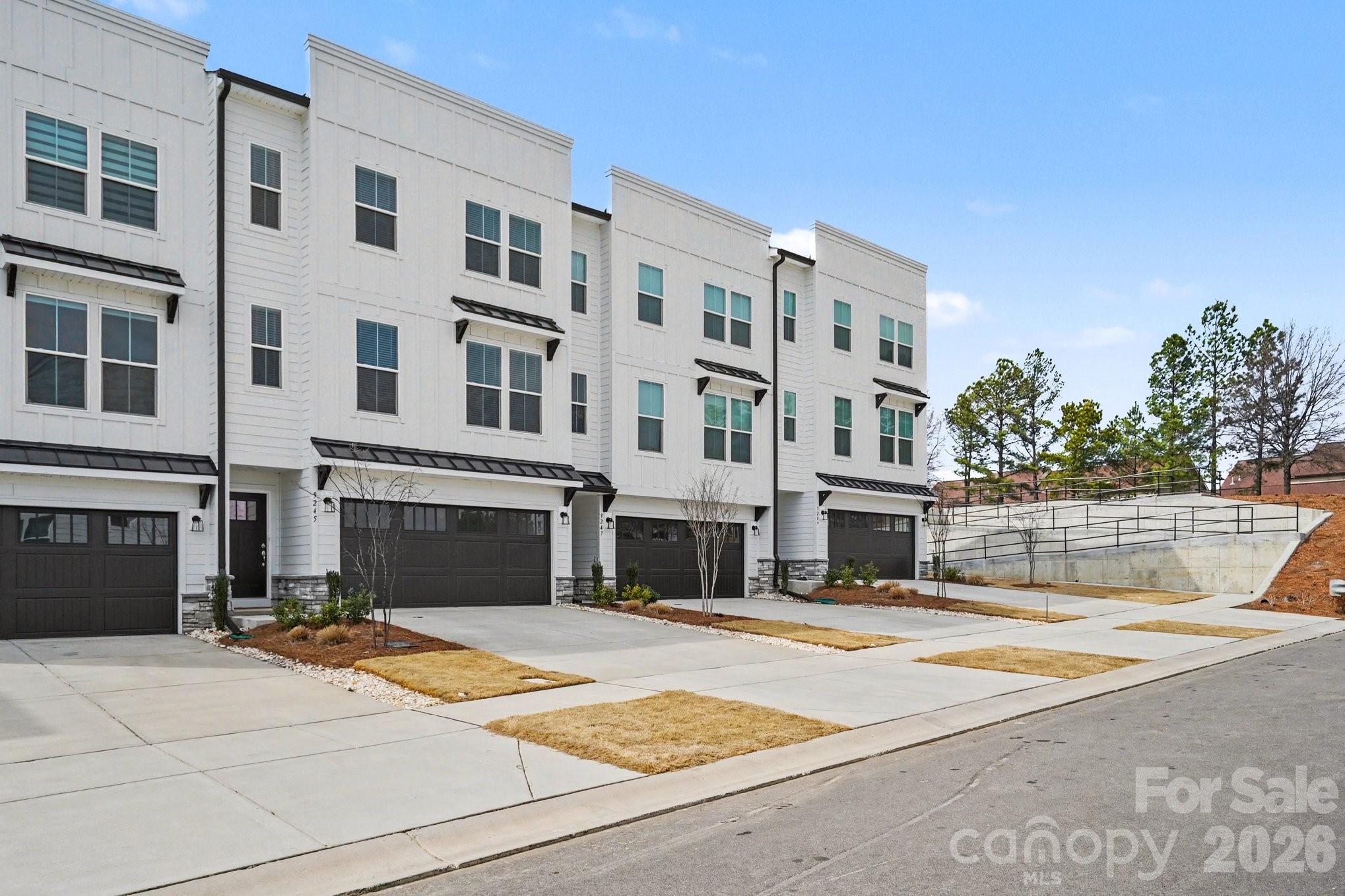 9245 DELANCEY Lane NW