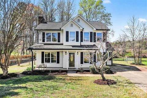 Photo of 577 Tryon Place, Gastonia, NC 28054 (MLS # 4359973)