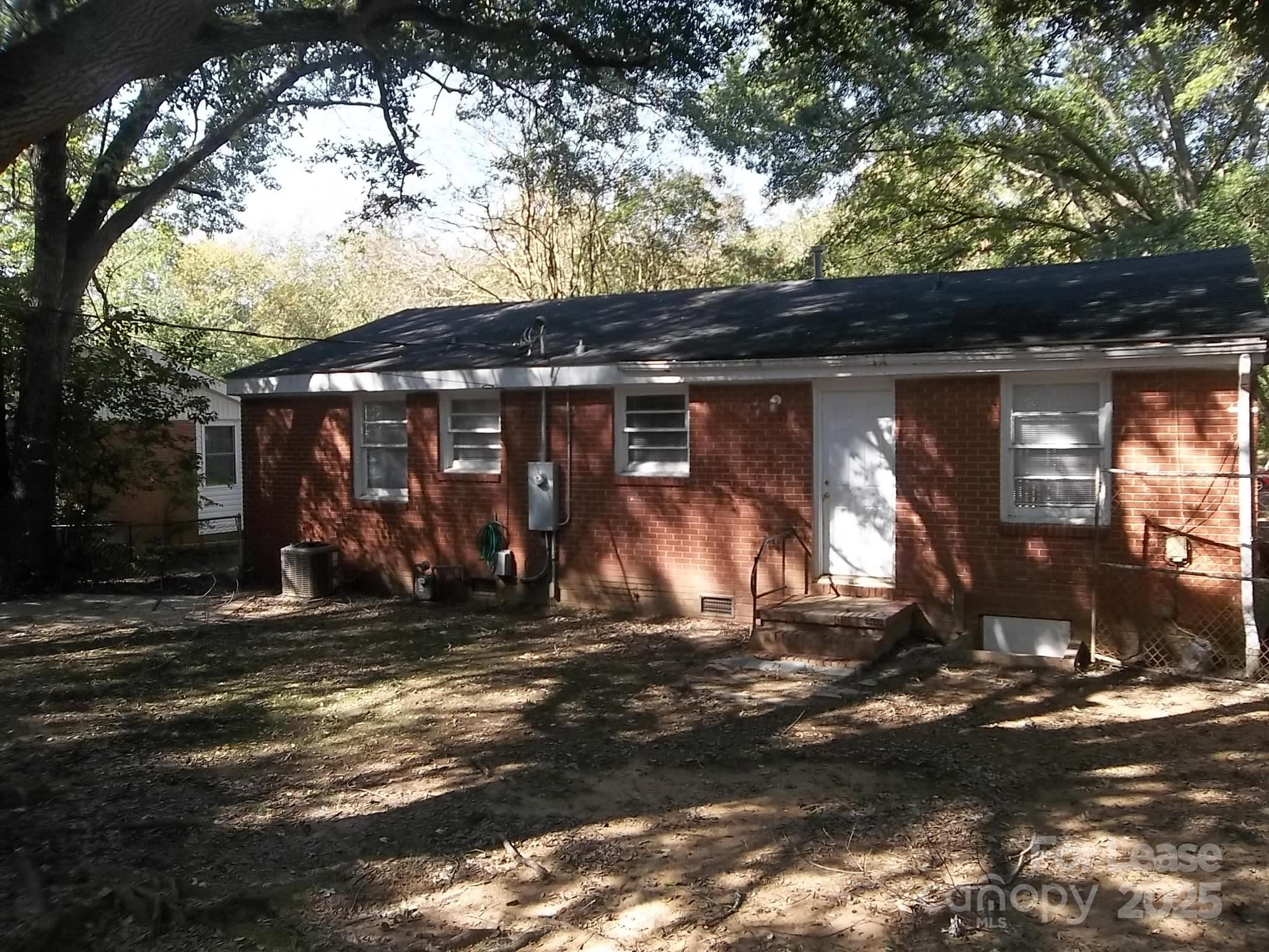 Eastwood Park - Residential Lease
