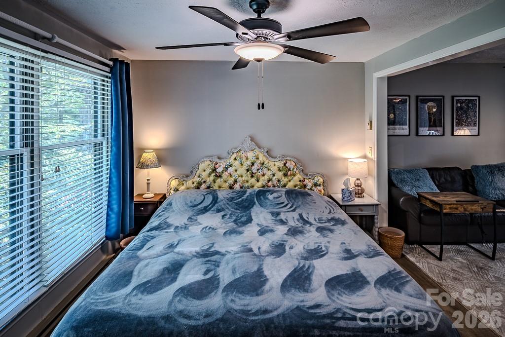 Linville Land Harbor - Residential