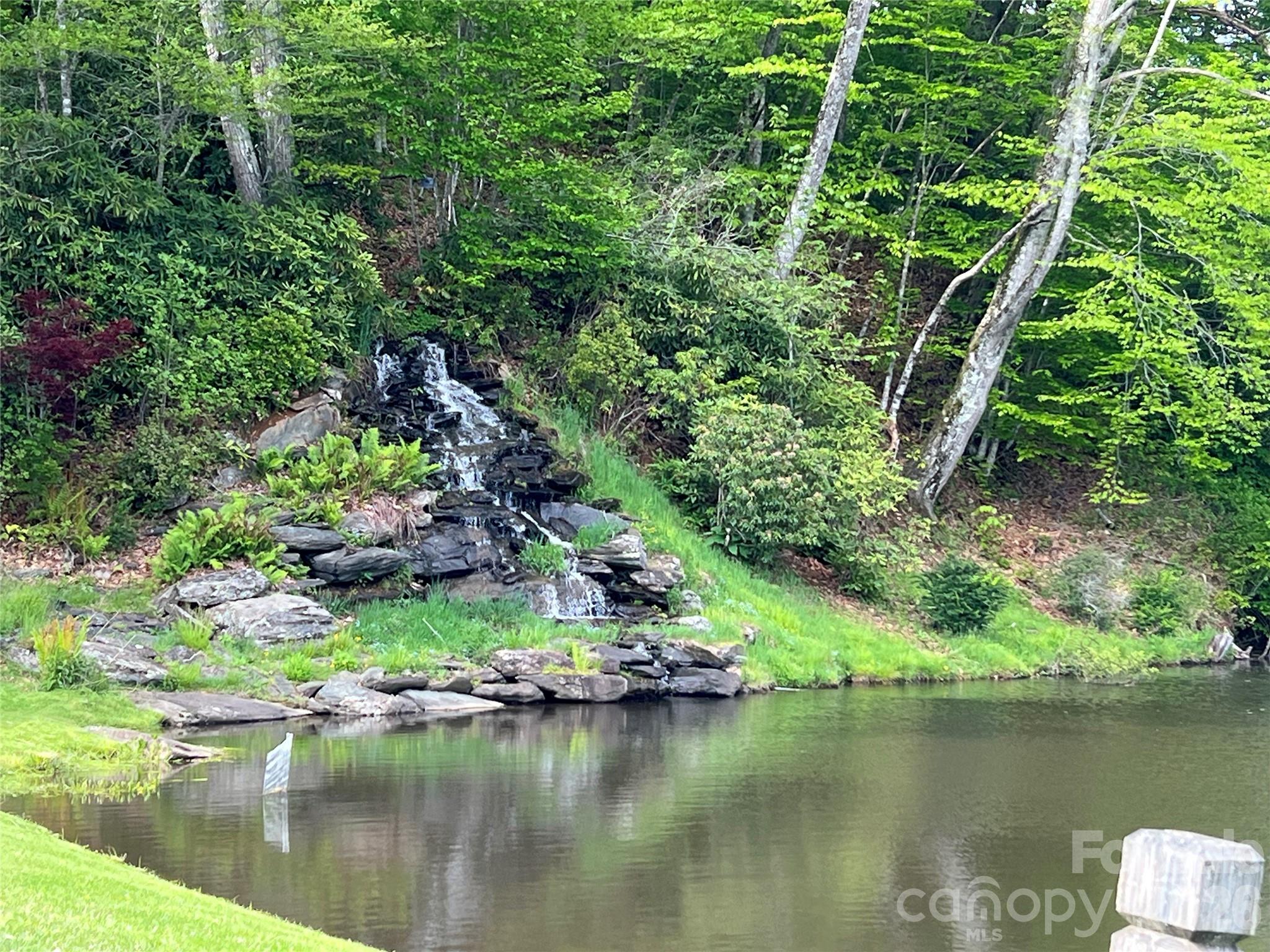 Linville Land Harbor - Residential
