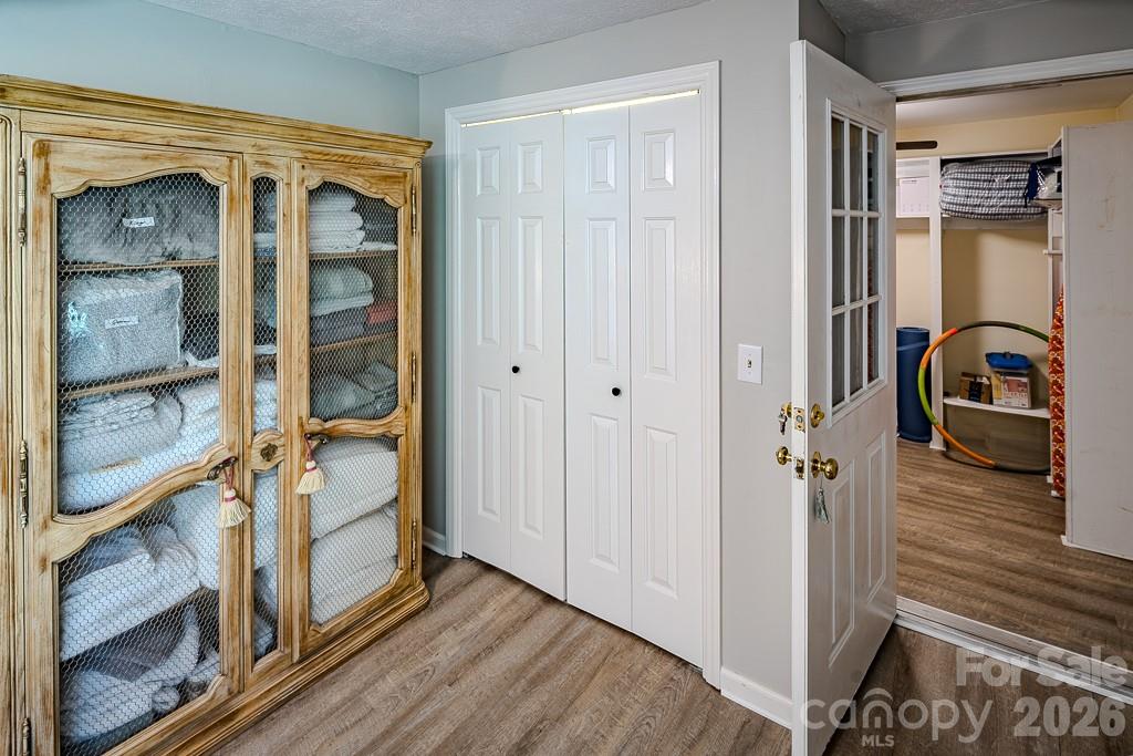 Linville Land Harbor - Residential