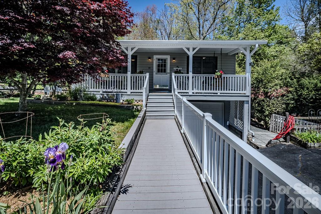 Linville Land Harbor - Residential