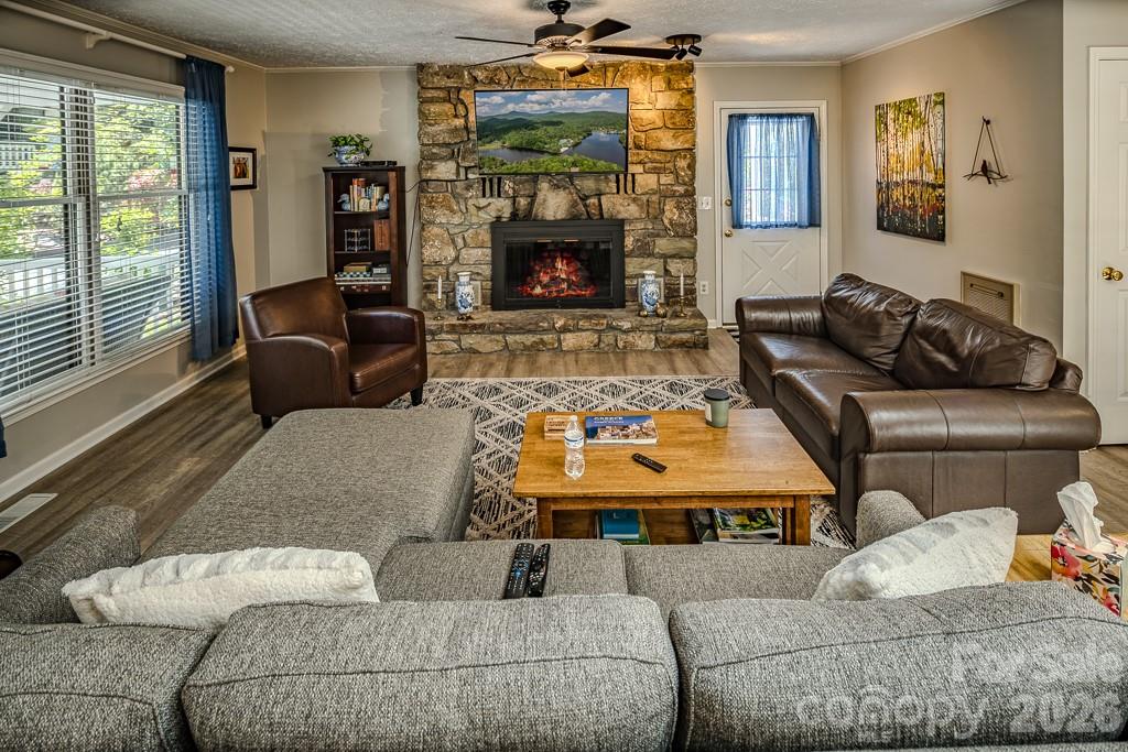 Linville Land Harbor - Residential