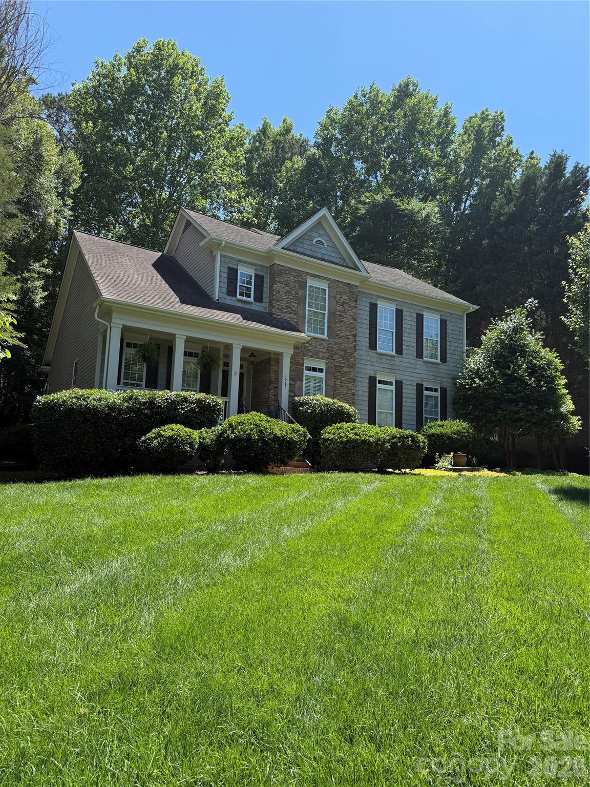 1512 Calvin Hal Road