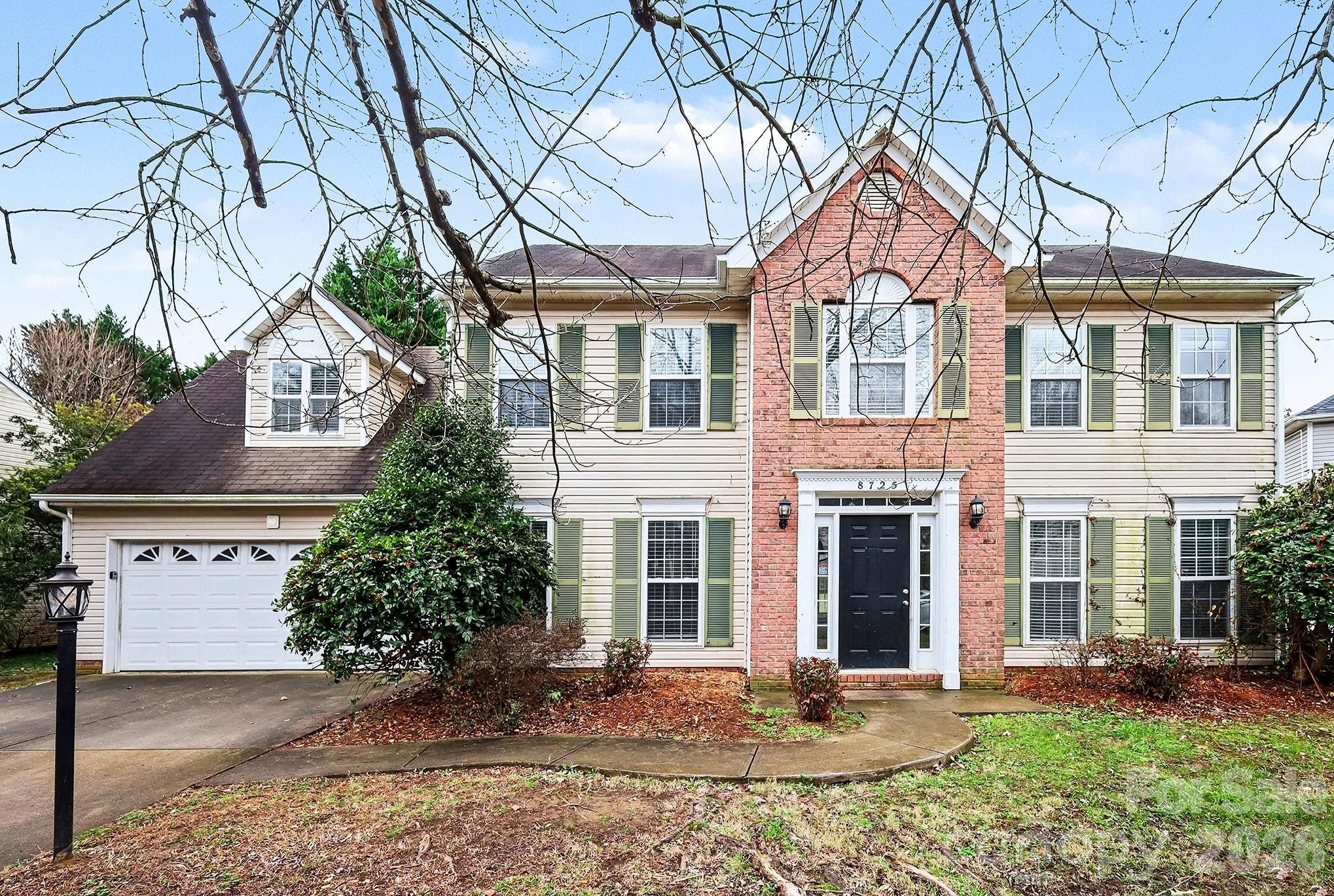 8725 Holly Creek Court