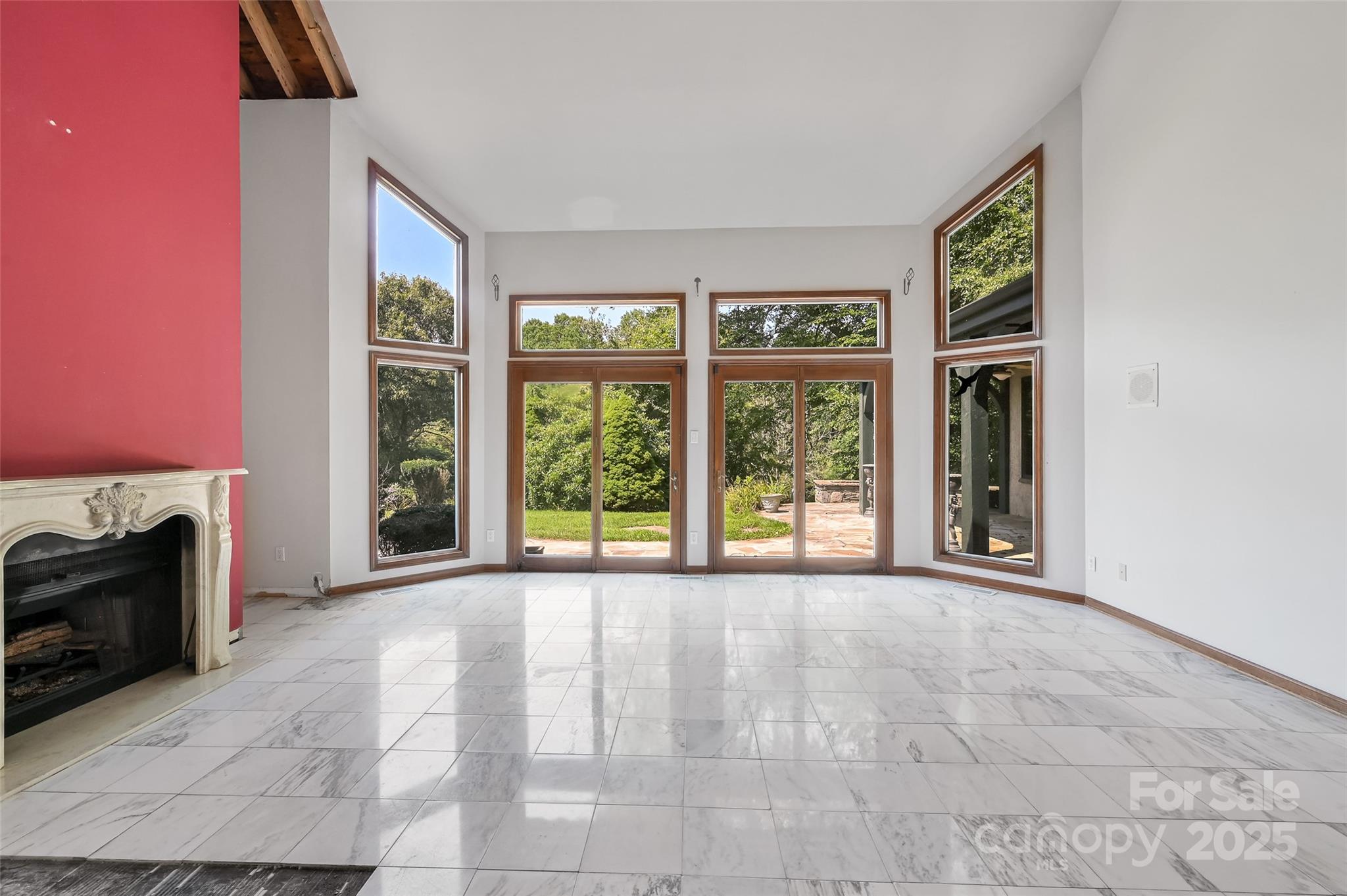 5 Meadow Ridge Drive