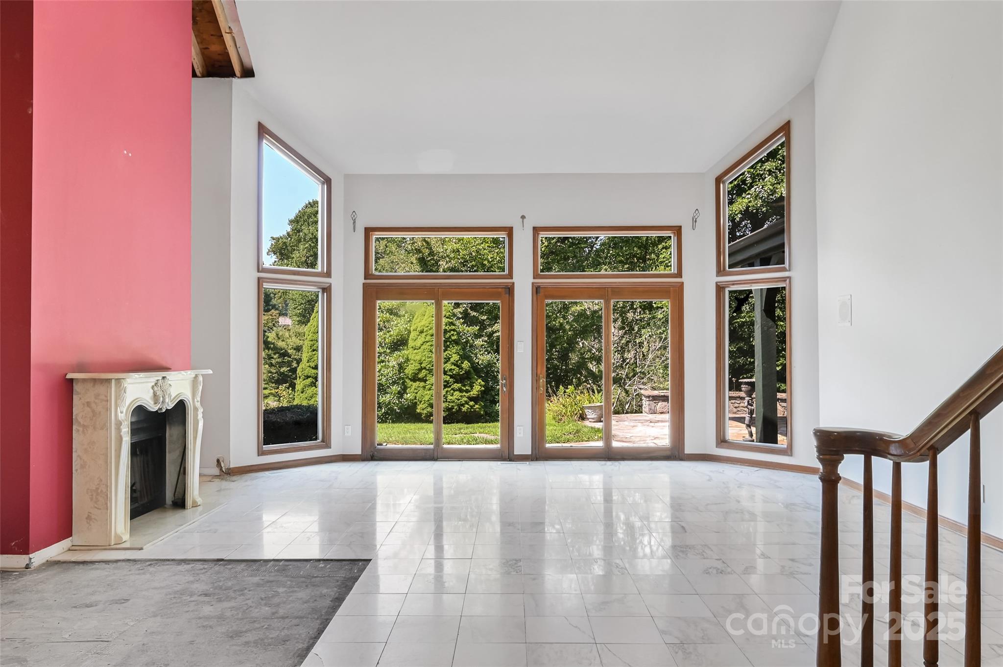 5 Meadow Ridge Drive