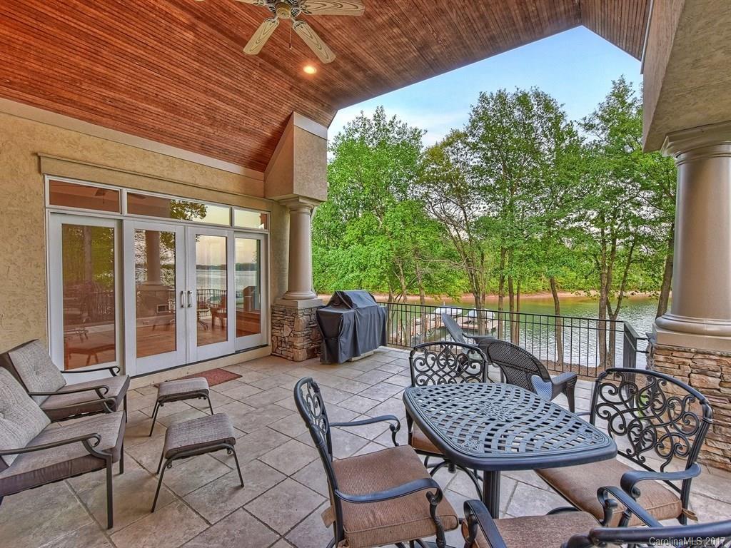 The Peninsula - Residential