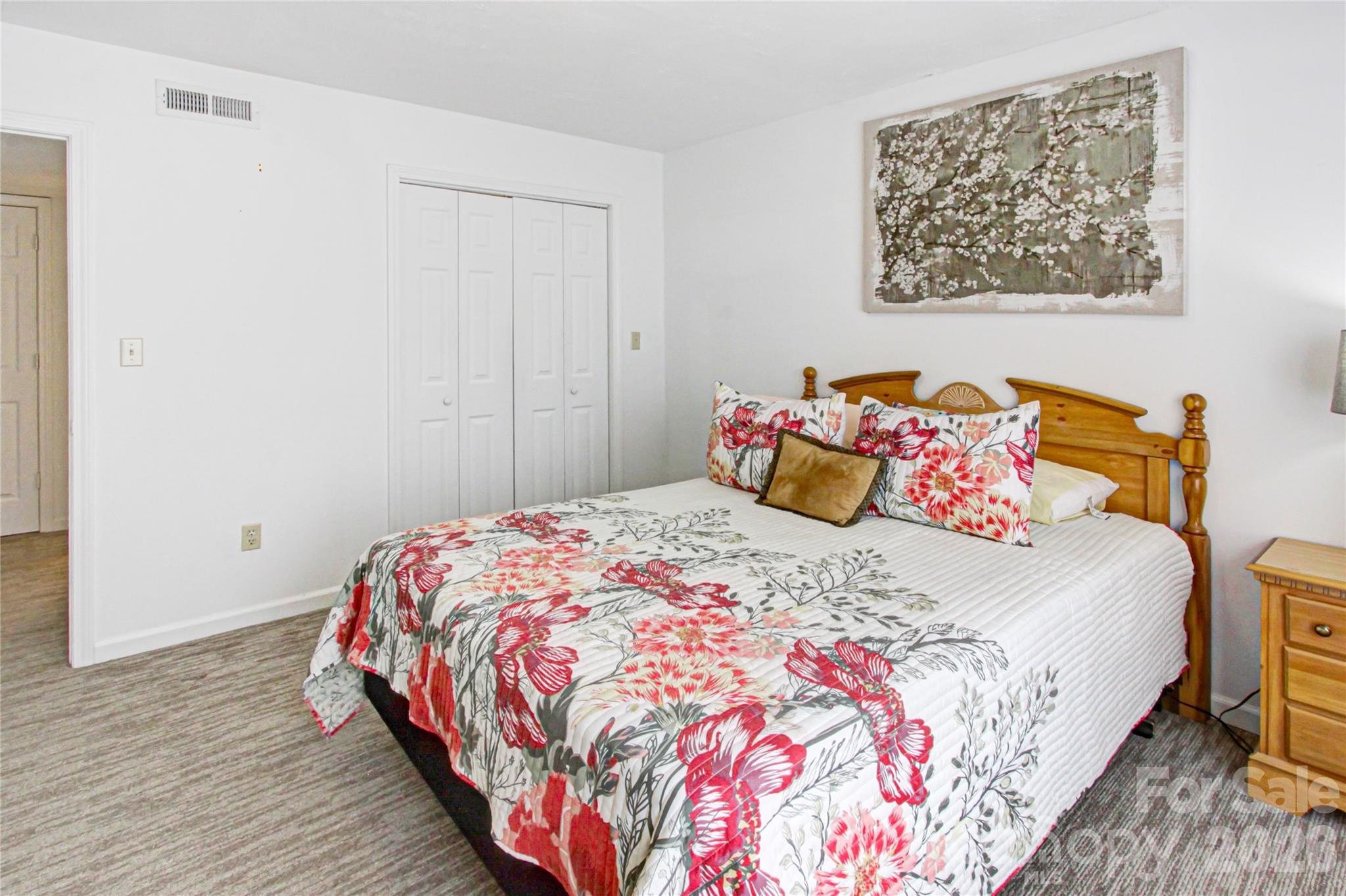 Toxaway Views Condominiuns - Residential