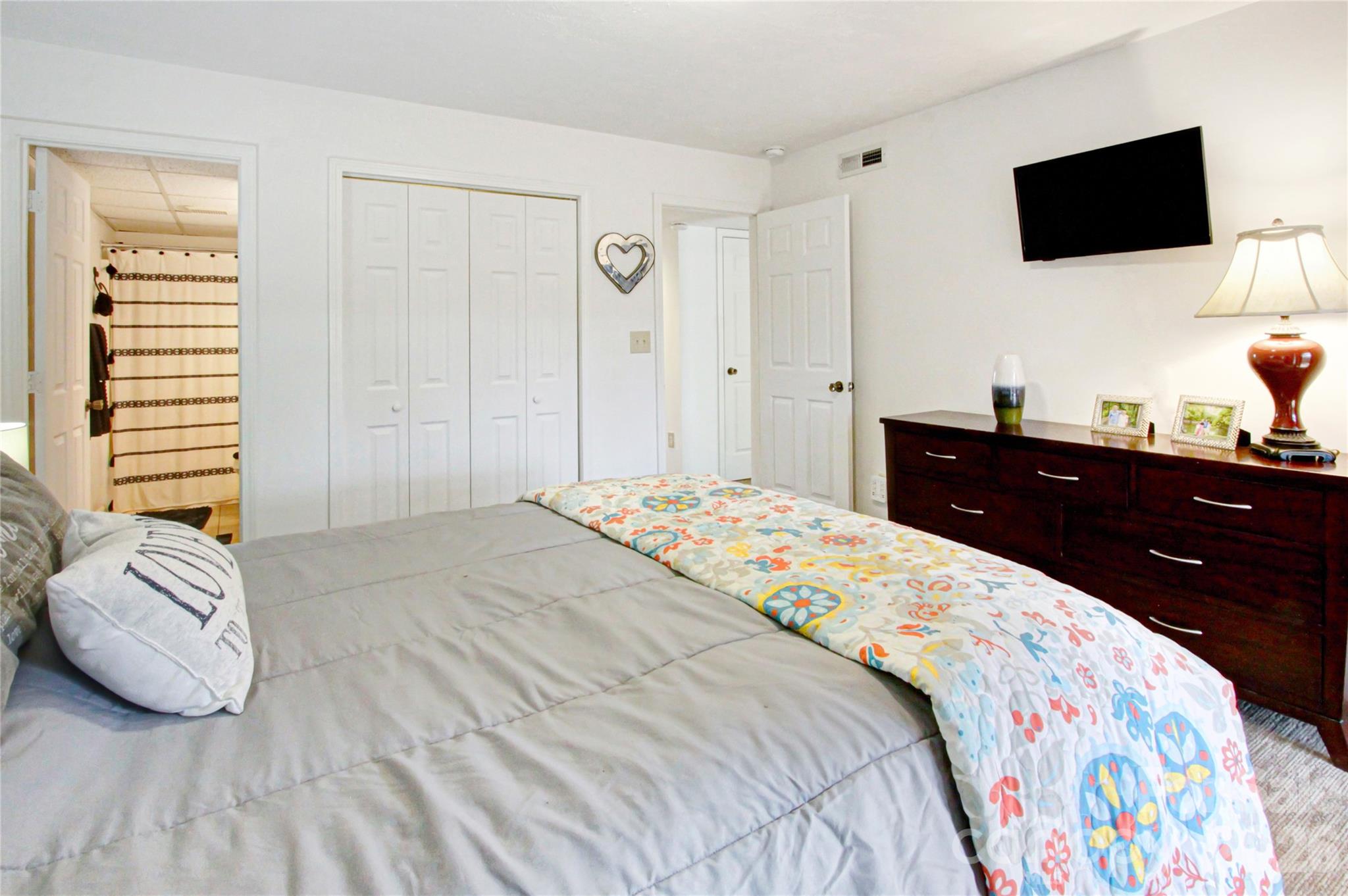 Toxaway Views Condominiuns - Residential