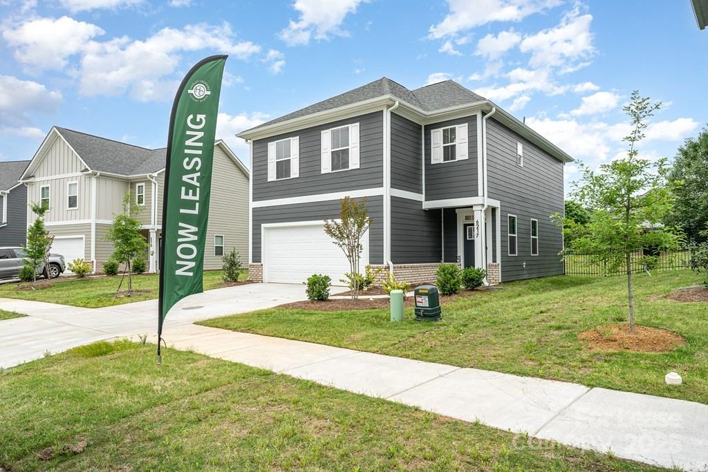 Charlotte, North Carolina 28269, United States, 4 Bedrooms Bedrooms, ,3 BathroomsBathrooms,Residential,Active,3266