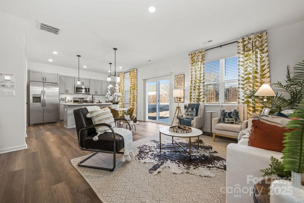 Charlotte, North Carolina 28269, United States, 4 Bedrooms Bedrooms, ,3 BathroomsBathrooms,Residential,Active,3266