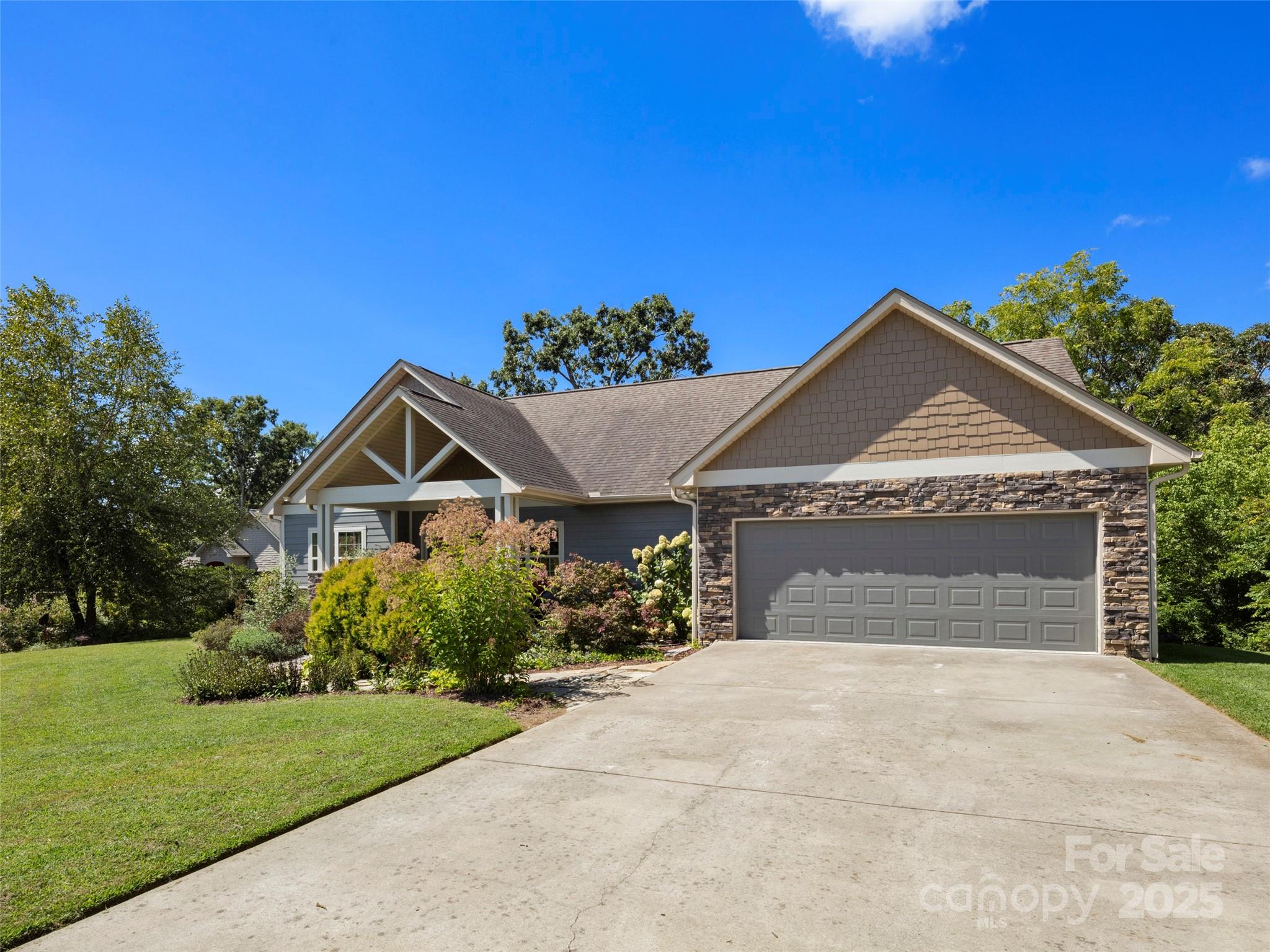 85 Alpine Way