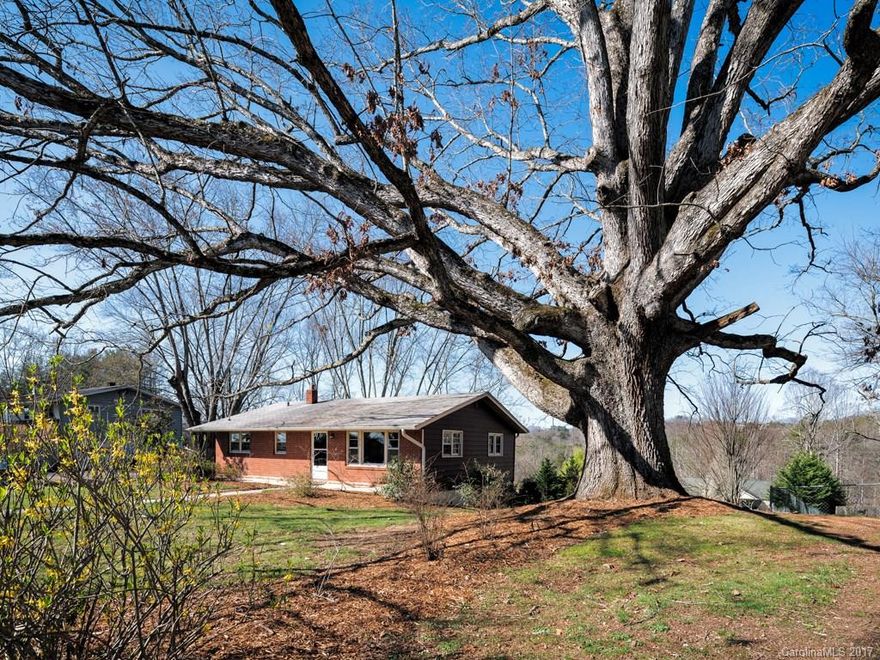 Great updated ranch home on nice lot with views. Nice hardwood floors on the main level, finished rec/play room in the basement, great storage, updated bath, newer furnace and water heater, many upgrades throughout. Amazing white oak tree on property estimated at over 300 years old and in great health. One of the largest and oldest in the south east.