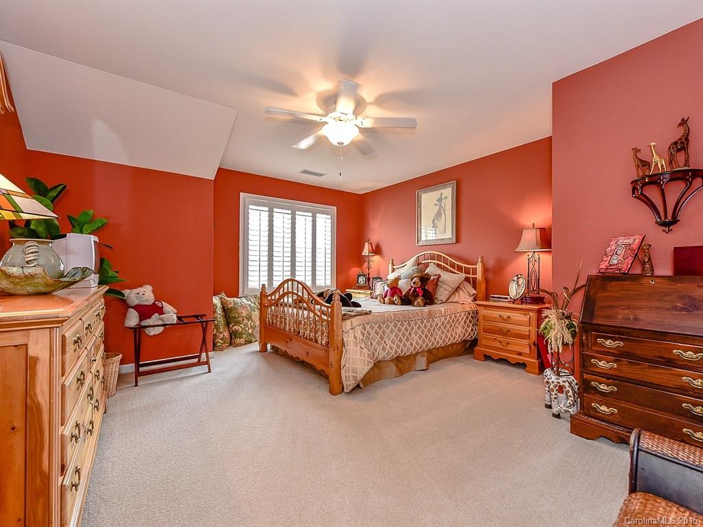 Ivy Ridge At Ballantyne - Residential