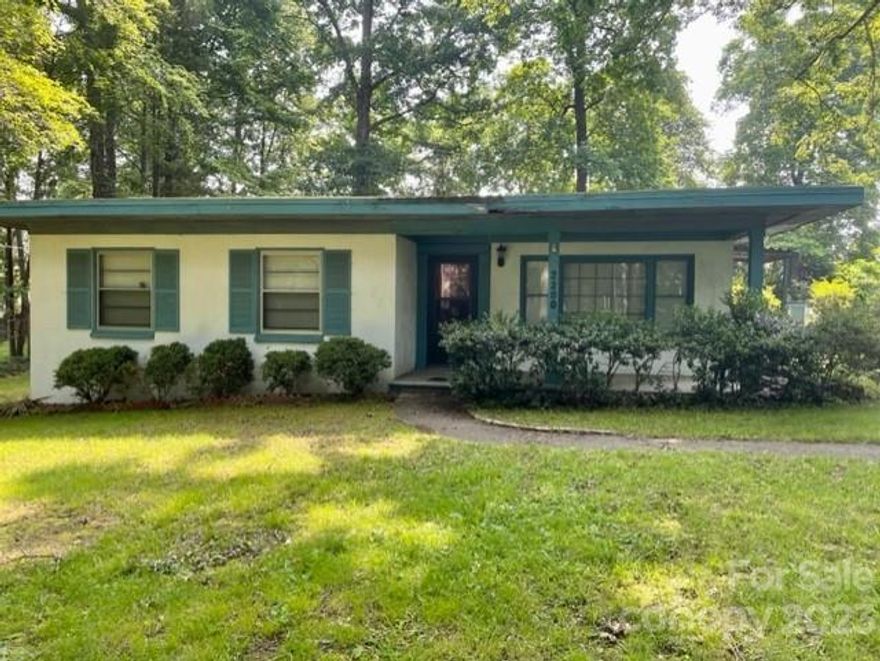 Tucked away bungalow looking for love! This no HOA charmer is awaiting its new owner with that special touch! The possibilities are endless with this 3 bedroom 1 bath rancher and all it needs is your preferred improvements! The open kitchen area provides room for dining and entertaining. Step outside off the kitchen and you can create a whole open air porch entertaining area and with plenty of parking, invite all your friends and family. Featuring a lush, level and beautiful backyard area, you can create that outdoor oasis you’ve been waiting for! This home is ready for love and looking to make memories for years to come! Welcome home to 2200 Sunset Blvd!