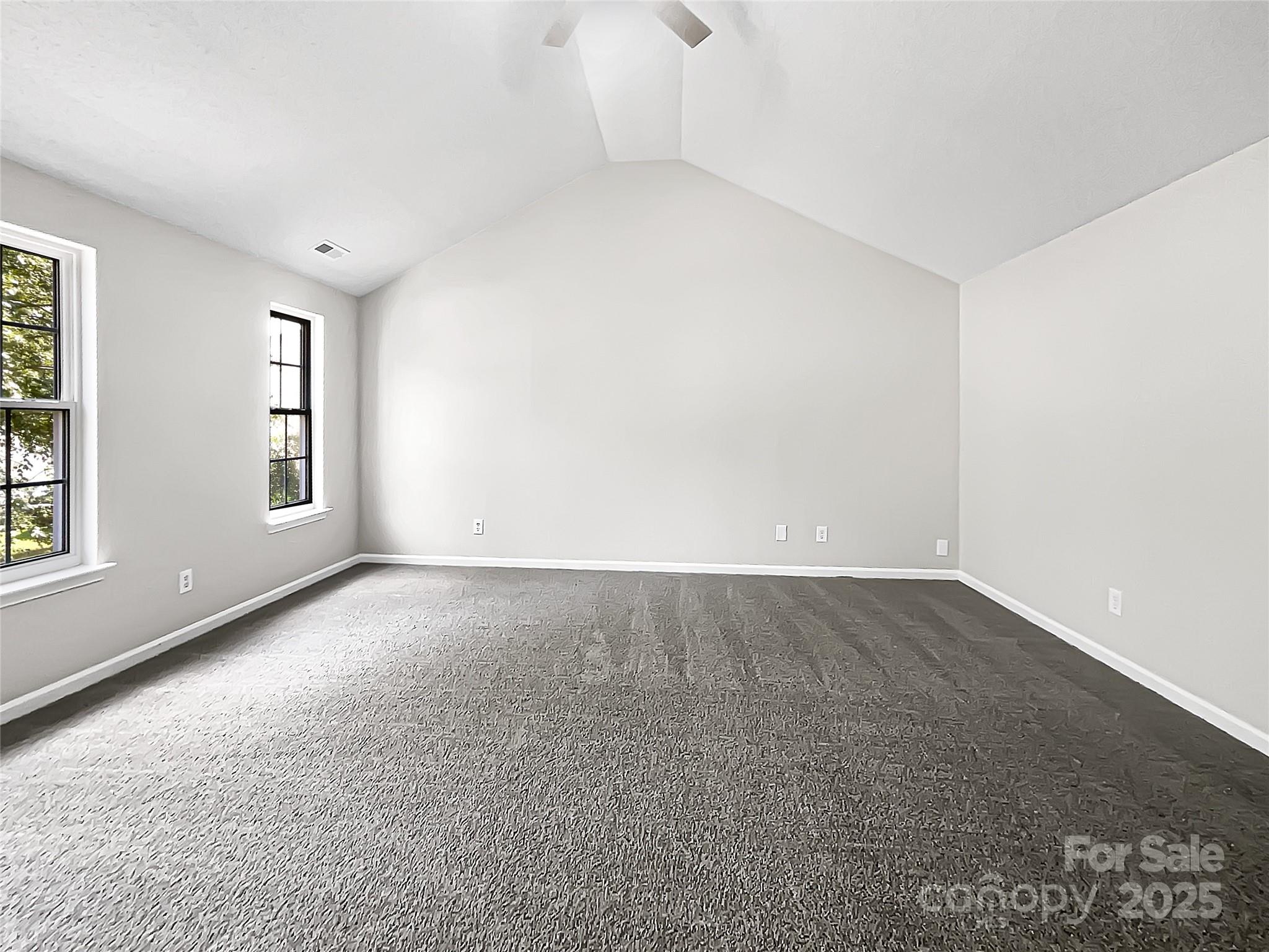 5204 Grass Ridge Drive