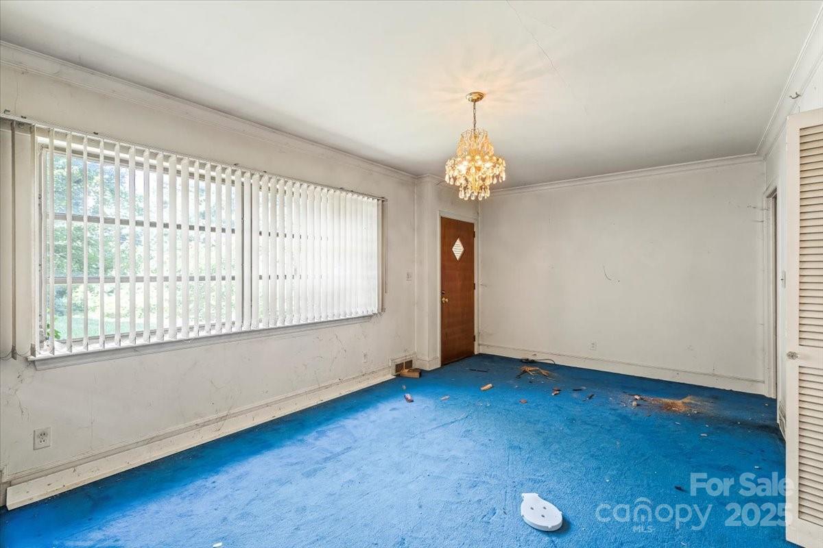 5000 Hoover Drive