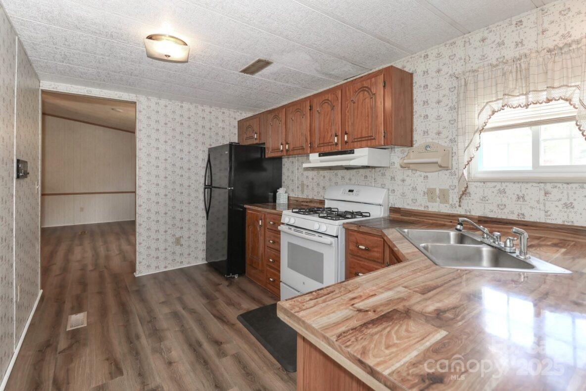 385 Deerchase Circle