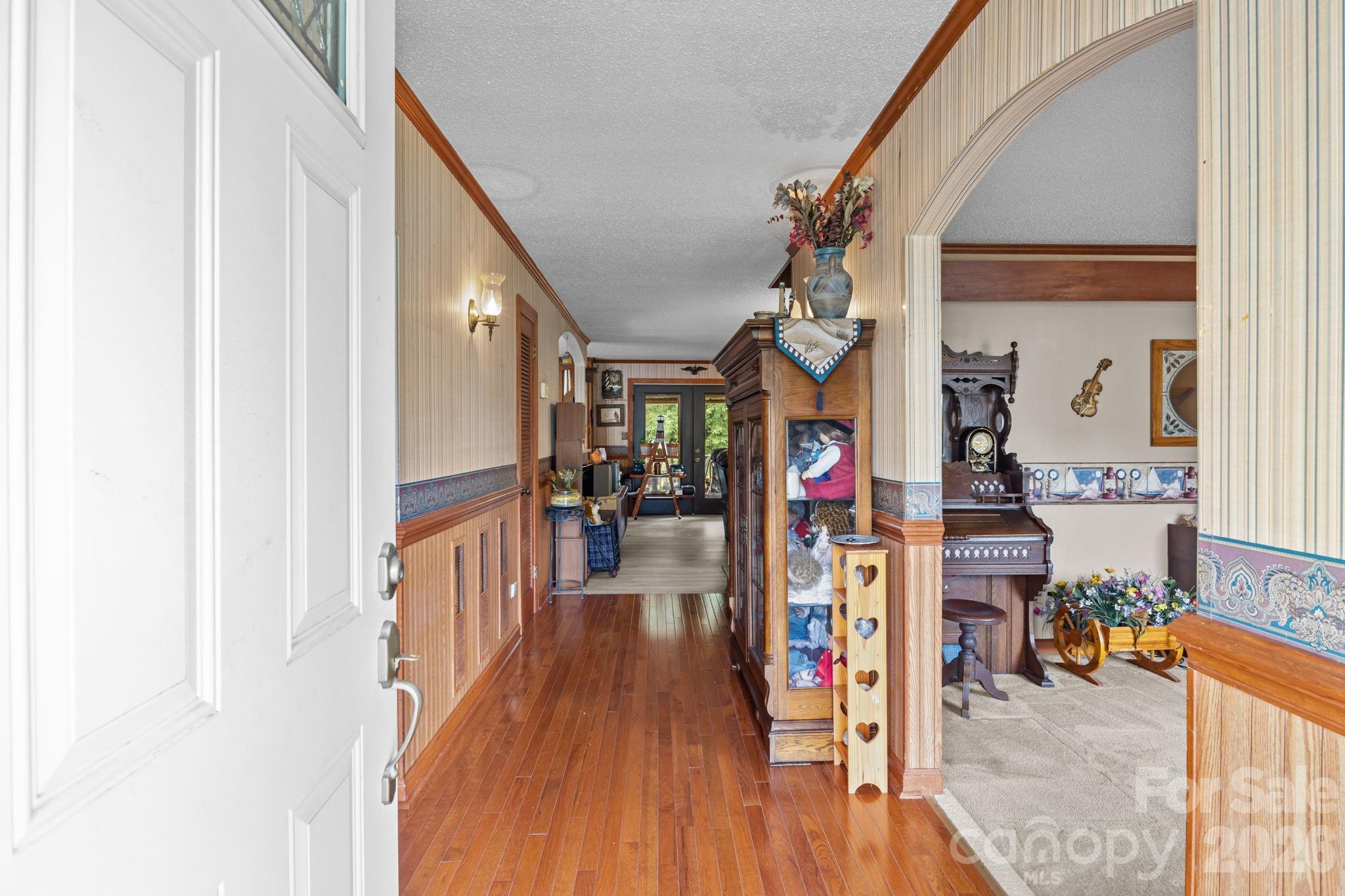 1463 Charlotte Highway