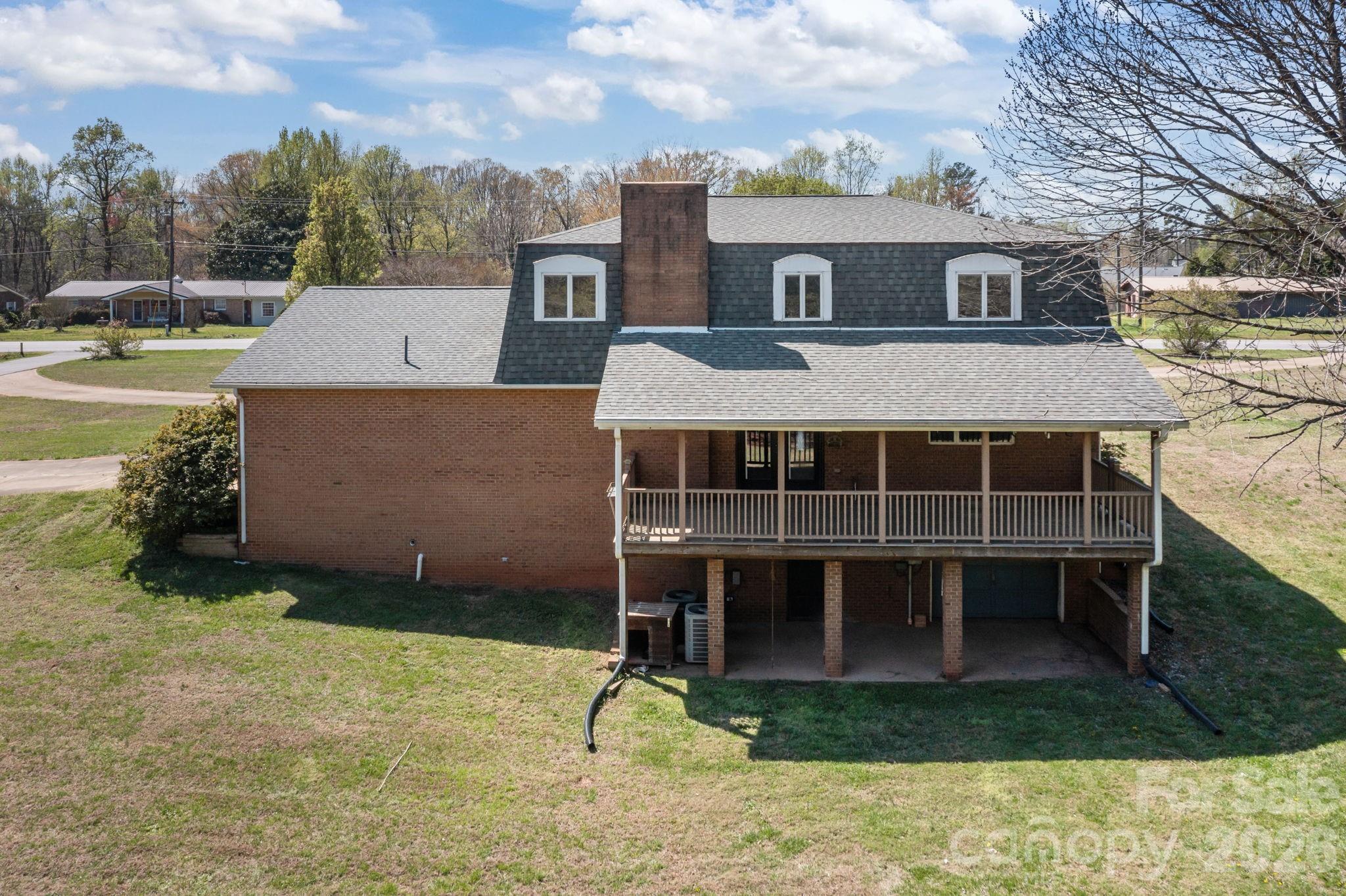 1463 Charlotte Highway