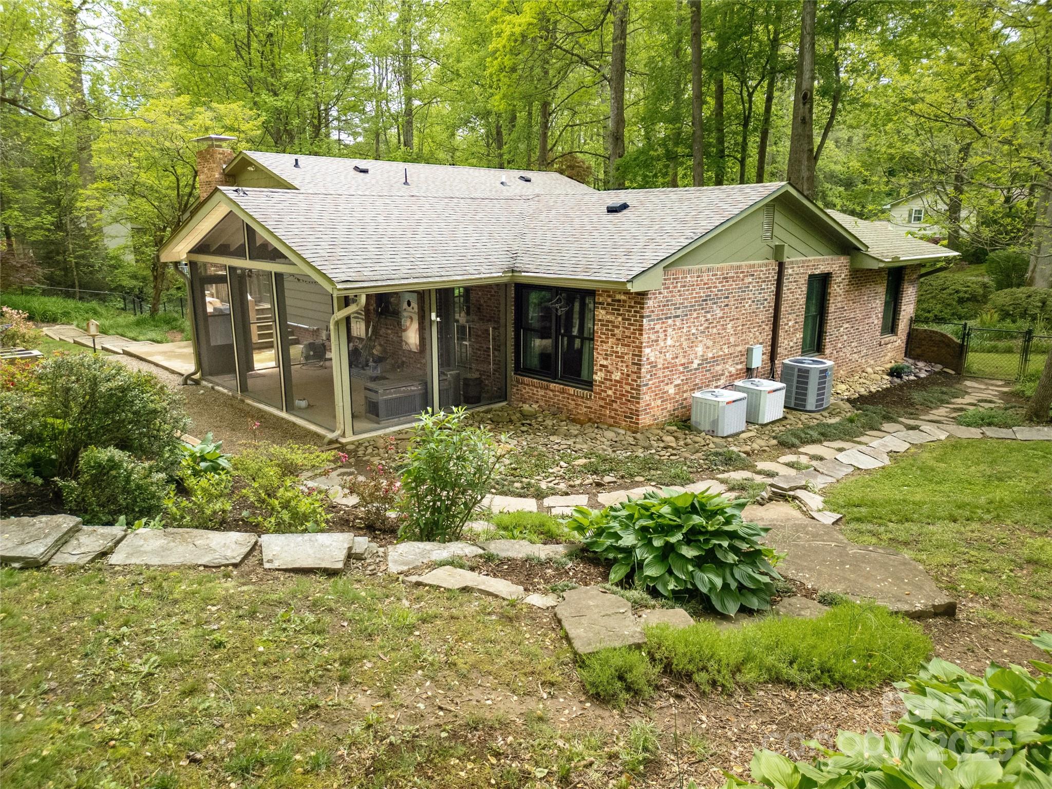95 Ridgewood Place