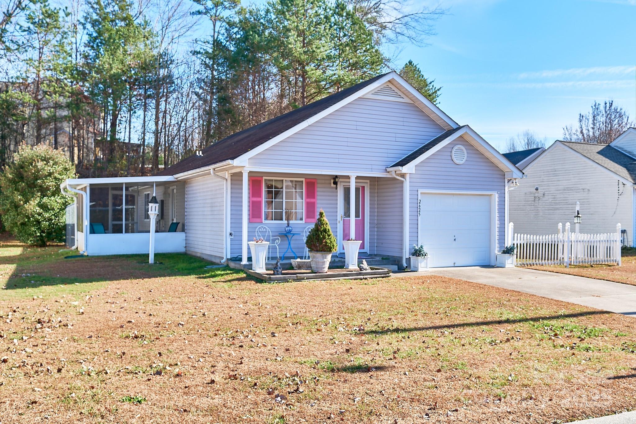 2625 Stratford Lake Road